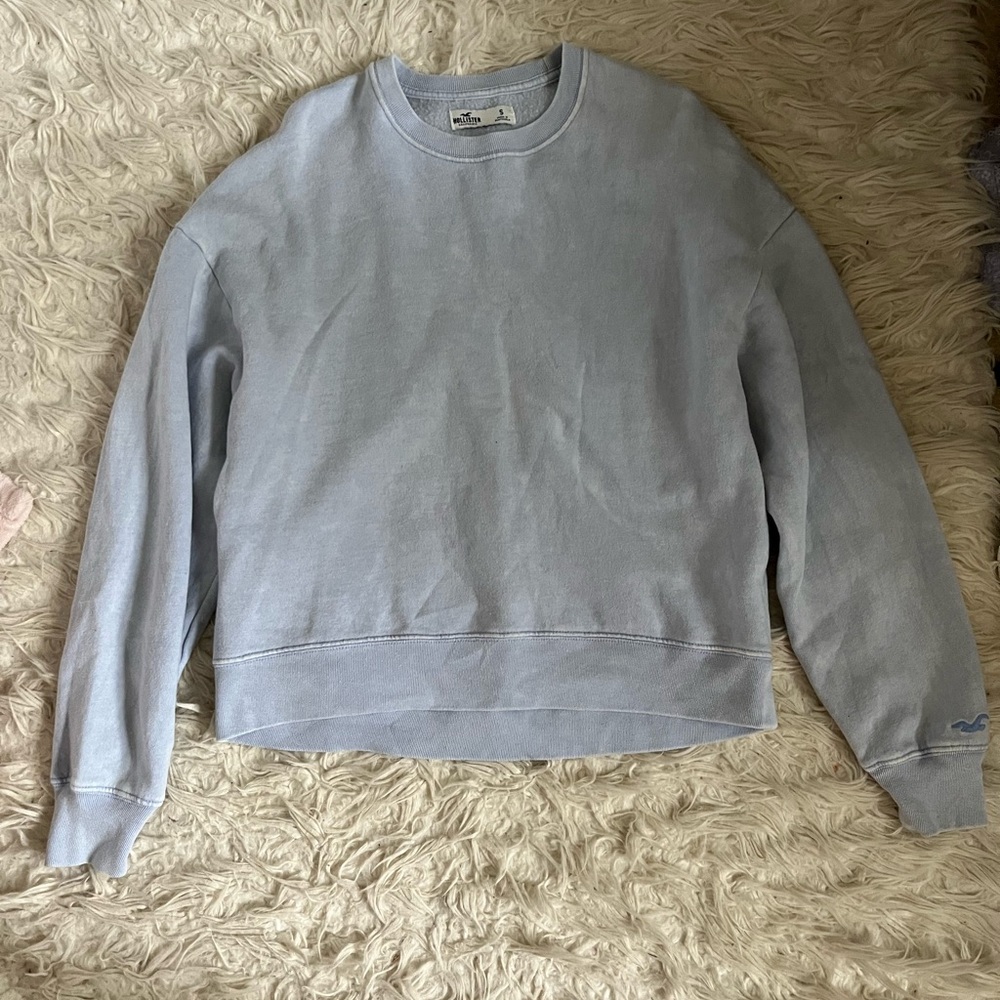 baby blue hollister sweatshirt